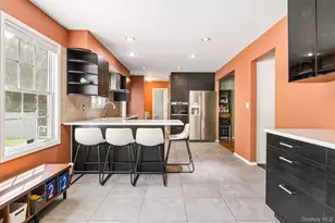 129 Jefferson Ave, Saint James, NY 11780 - Photo 17