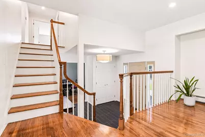 129 Jefferson Avenue, Saint James, NY 11780 - Photo 11
