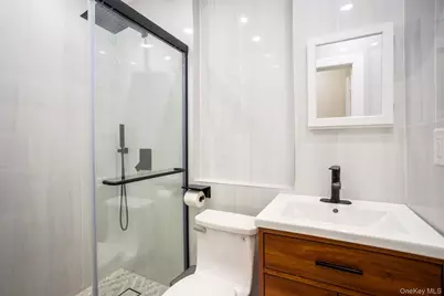 70-24 Utopia Parkway, Fresh Meadows, NY 11365 - Photo 5