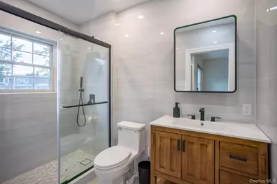 70-24 Utopia Parkway, Fresh Meadows, NY 11365 - Photo 11