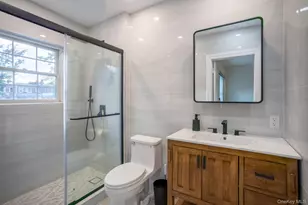 70-24 Utopia Pkwy, Fresh Meadows, NY 11365 - Photo 11