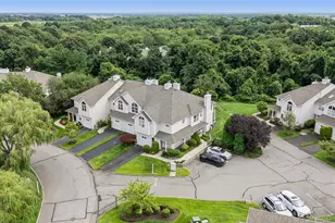 3002 Willow Pond Dr, Riverhead, NY 11901 - Photo 25