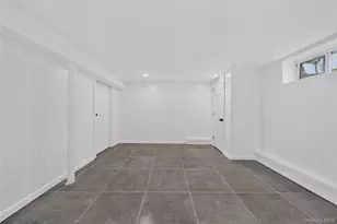 28 Roslyn Ave, Selden, NY 11784 - Photo 21