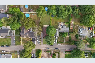 28 Roslyn Avenue, Selden, NY 11784 - Photo 33