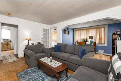 464 Stratford Road, West Hempstead, NY 11550 - Photo 5