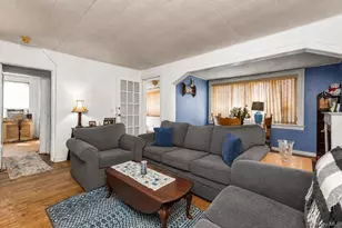 464 Stratford Rd, West Hempstead, NY 11550 - Photo 5
