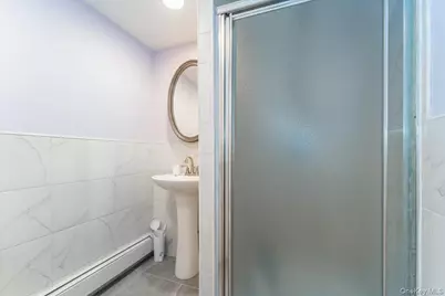 1068 Highland Place, Woodmere, NY 11598 - Photo 17