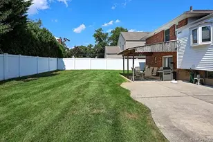 1102 Lawrence Rd, Bellmore, NY 11710 - Photo 29