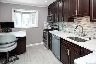 1102 Lawrence Rd, Bellmore, NY 11710 - Photo 15