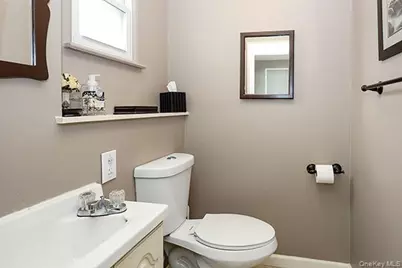 1102 Lawrence Road, Bellmore, NY 11710 - Photo 27