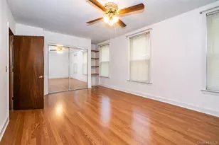 1559 Hollywood Ave, Bronx, NY 10461 - Photo 21
