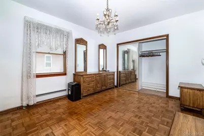 1559 Hollywood Avenue, Bronx, NY 10461 - Photo 11