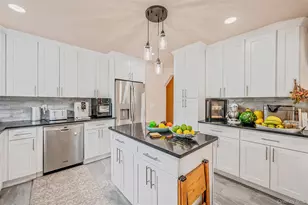 25 Kellogg Pl, Huntington Station, NY 11746 - Photo 7