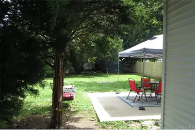 193 Cherry Street, Farmingdale, NY 11735 - Photo 3