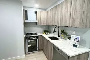 37-32 89th St, Jackson Heights, NY 11372 - Photo 3