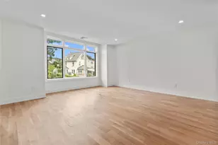 230 Trenchard St, Yonkers, NY 10704 - Photo 15