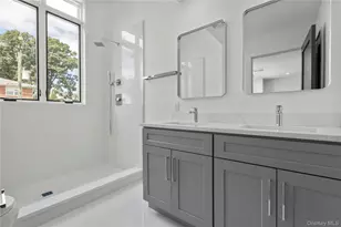 230 Trenchard St, Yonkers, NY 10704 - Photo 43