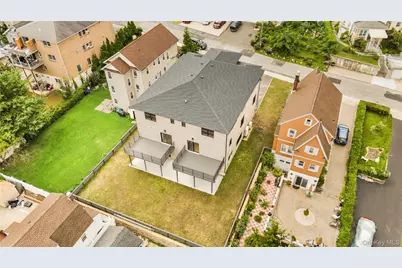 230 Trenchard Street, Yonkers, NY 10704 - Photo 45