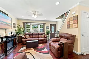 29 Sherwood Dr, Mastic Beach, NY 11951 - Photo 7