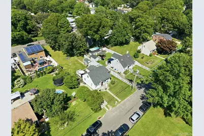 29 Sherwood Drive, Mastic Beach, NY 11951 - Photo 33