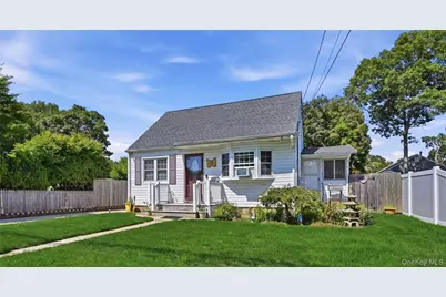 29 Sherwood Drive, Mastic Beach, NY 11951 - Photo 5