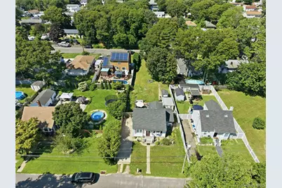 29 Sherwood Drive, Mastic Beach, NY 11951 - Photo 31