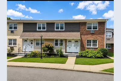 5218 Wilshire Lane #5218, Oakdale, NY 11769 - Photo 1
