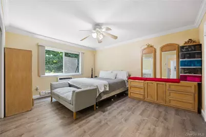 315 Woodland Hills Road, White Plains, NY 10603 - Photo 11