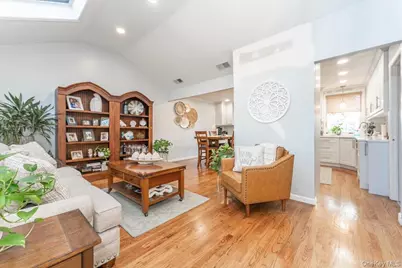4 Brafmans Road, Inwood, NY 11096 - Photo 3