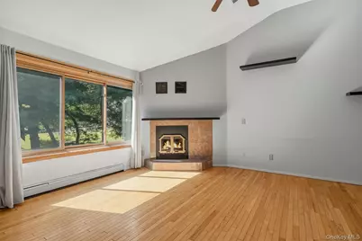 383 Rt 32, Woodbury, NY 10917 - Photo 11