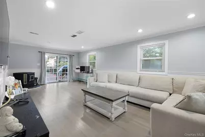65 Timberpoint Road, East Islip, NY 11730 - Photo 7