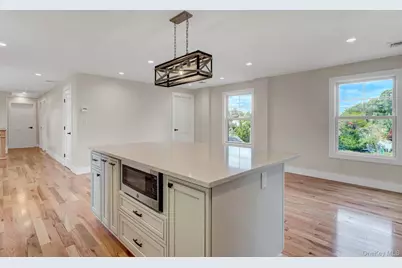 25 Sunnybrook Drive E #2, Oceanside, NY 11572 - Photo 5