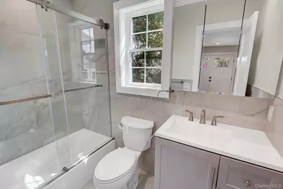 25 Sunnybrook Drive E #2, Oceanside, NY 11572 - Photo 9