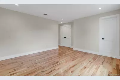 25 Sunnybrook Drive E #2, Oceanside, NY 11572 - Photo 15