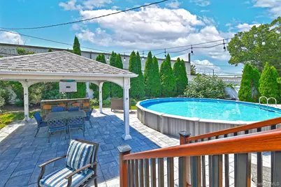 4039 Hahn Avenue, Bethpage, NY 11714 - Photo 31