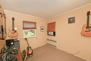 4039 Hahn Ave, Bethpage, NY 11714 - Photo 19