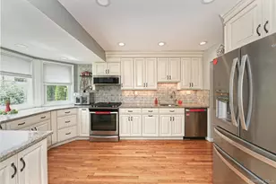 4039 Hahn Ave, Bethpage, NY 11714 - Photo 13