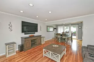 4039 Hahn Ave, Bethpage, NY 11714 - Photo 9
