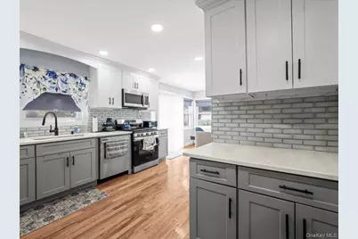 596 Terrace Place, Baldwin, NY 11510 - Photo 5