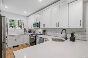 81 Overlook Dr, Valhalla, NY 10595 - Photo 3