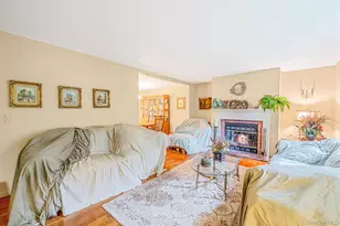 107 W Farm Dr, Melville, NY 11747 - Photo 7