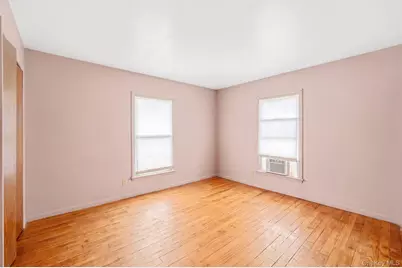 107 W Farm Drive, Melville, NY 11747 - Photo 15