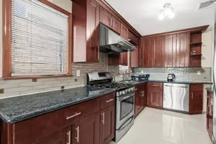 73-07 185th St, Fresh Meadows, NY 11366 - Photo 11