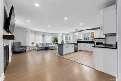 14 Mackay Way, Roslyn, NY 11576 - Photo 9