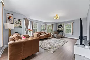 14 MacKay Way, Roslyn, NY 11576 - Photo 5