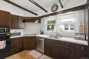 926 Lester Ave, Mamaroneck, NY 10543 - Photo 5