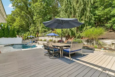 59 Derby Place, Smithtown, NY 11787 - Photo 31