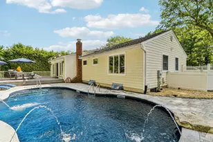 59 Derby Pl, Smithtown, NY 11787 - Photo 35
