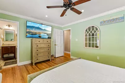 59 Derby Place, Smithtown, NY 11787 - Photo 23