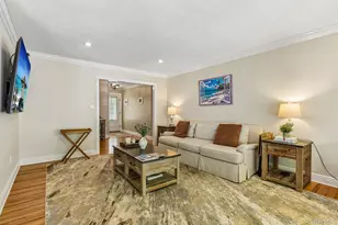 59 Derby Pl, Smithtown, NY 11787 - Photo 5